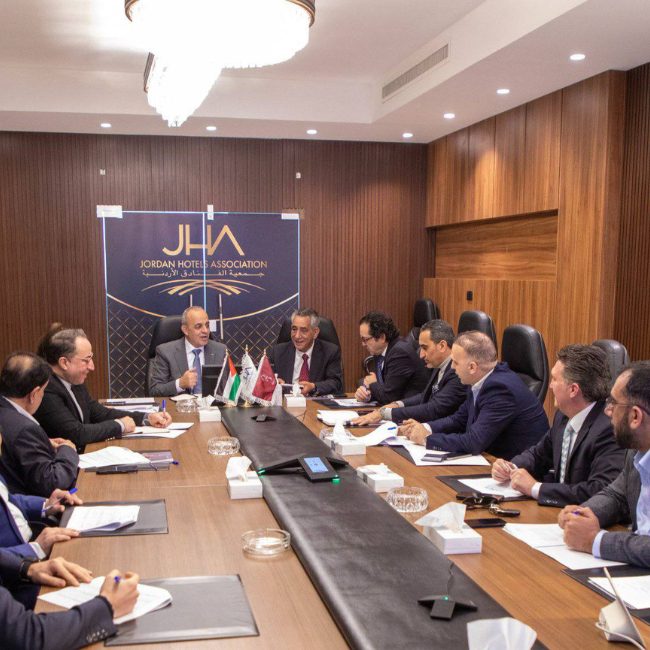 Minister of Tourism Meets Jordan Hotels Association to Advance Sector Priorities
