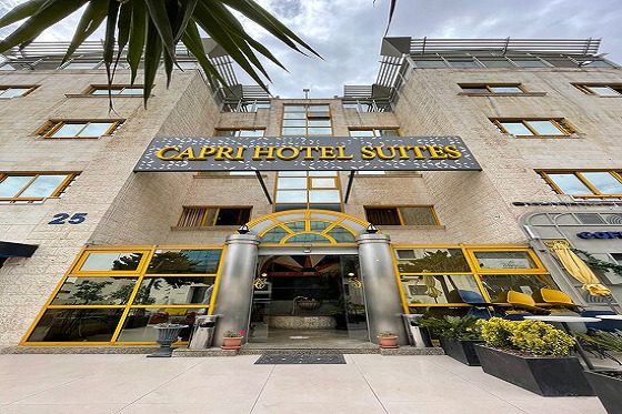 Capri Hotel Suites
